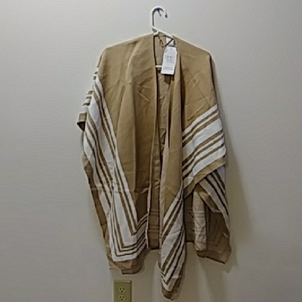 Time And Tru Tan and White Women's Cape/poncho